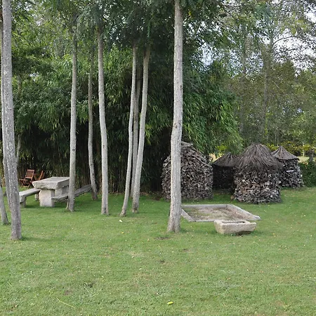 Country house Os Lambrans *